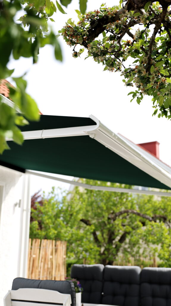 Terrassmarkis - Öppen, halvkassett eller helkassett 2