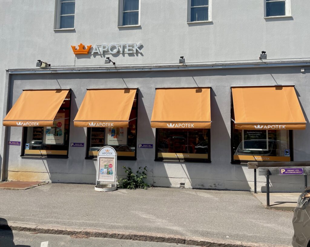 Vikten av fräscha markiser för butiker och företag 3